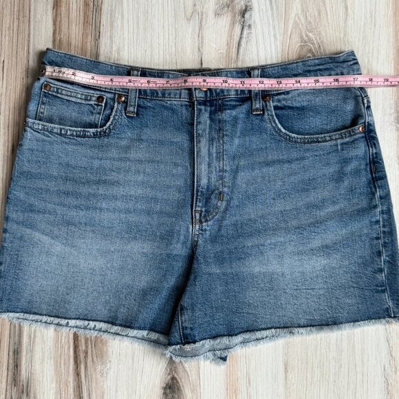 J.Crew Women’s High-Rise Denim Shorts Size 30 Tea Time Wash Blue Jean Shorts - Picture 4 of 8